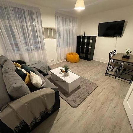 Comfortable 2 Bedroom On Tower Bridge Лондон Екстериор снимка